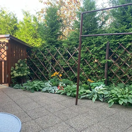 Διαμέρισμα Apartament Z Ogrodem Γκντίνια